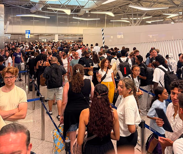 Innovative EU border examining notices ready occasions DOUBLE at considerable airports