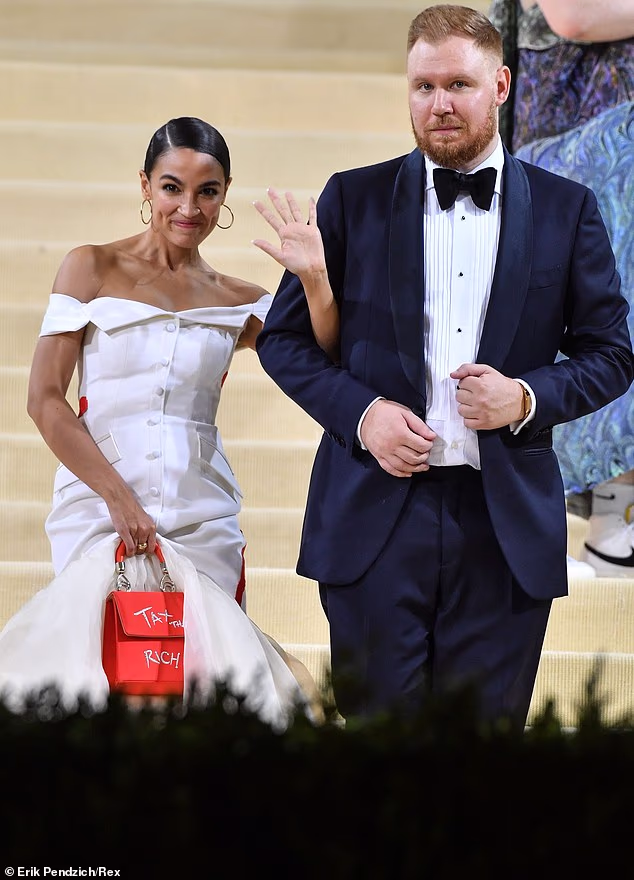 AOC secretly SPLIT from her longtime fiancé earlier than egg freezing organize