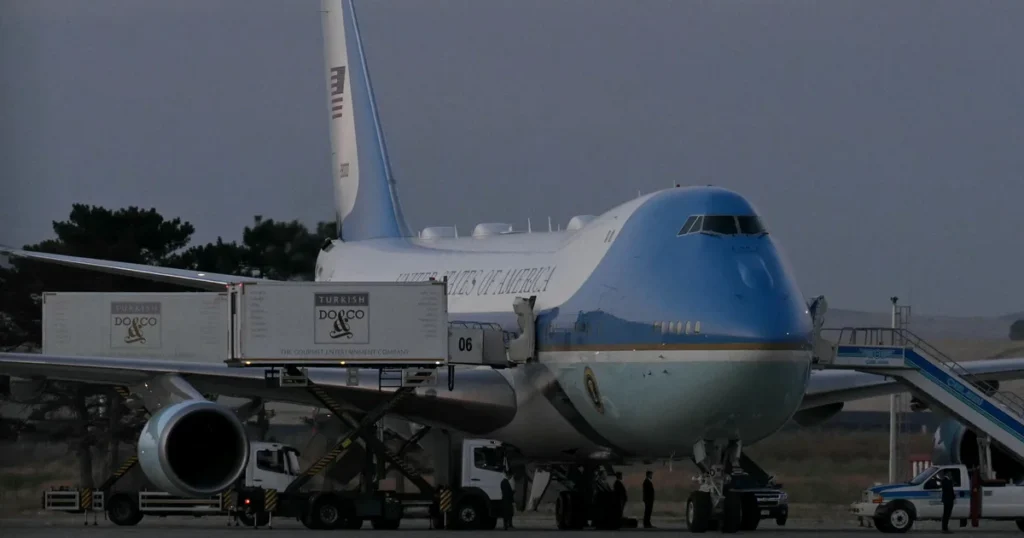 Trump secretly switched to alternative airplane in Turkey amid Iran risk