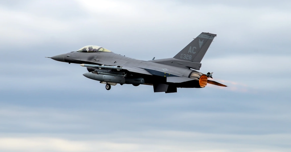 Fighter jets intercept civilian airplane over Geneva, Ohio