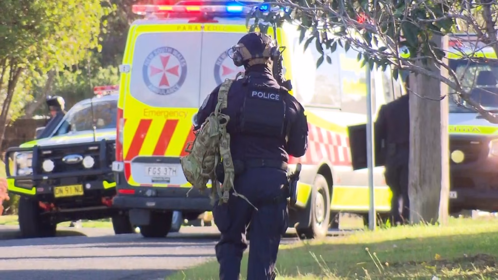 Police address to statemented 'hostage' condition in Bomaderry, Nowra