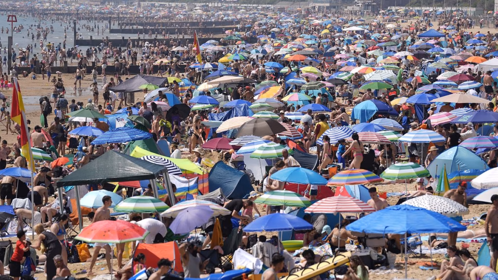 Longer heatwaves, hotter prime temperatures and 61 days with out rain: Demonstration that Britain has crushed 'record-breaking' summer season of 1976