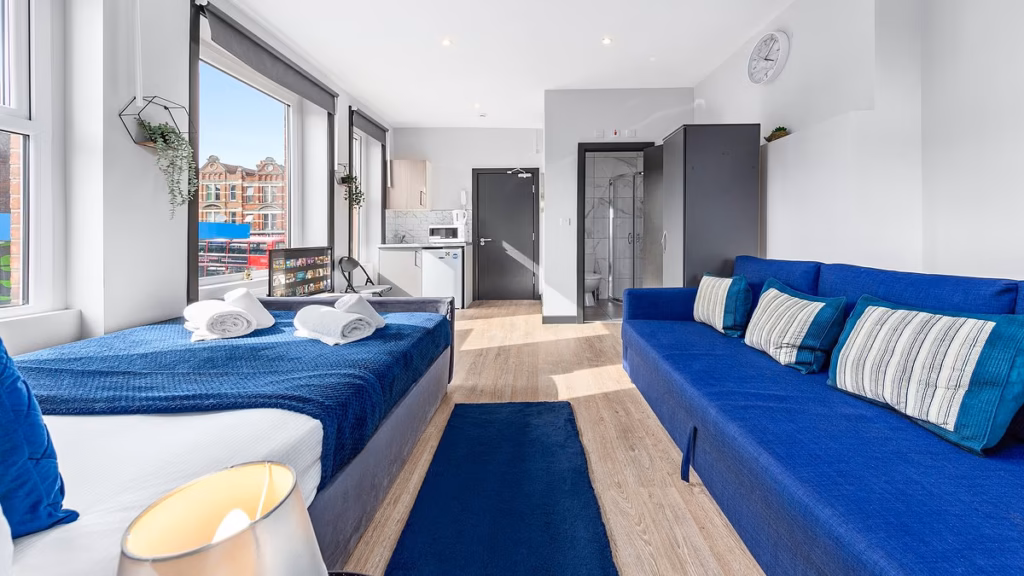 Residence consumers collect 41% much less storage for his or her currency contrasted to a decade in the past with Manchester consumers seeing the largest squeeze