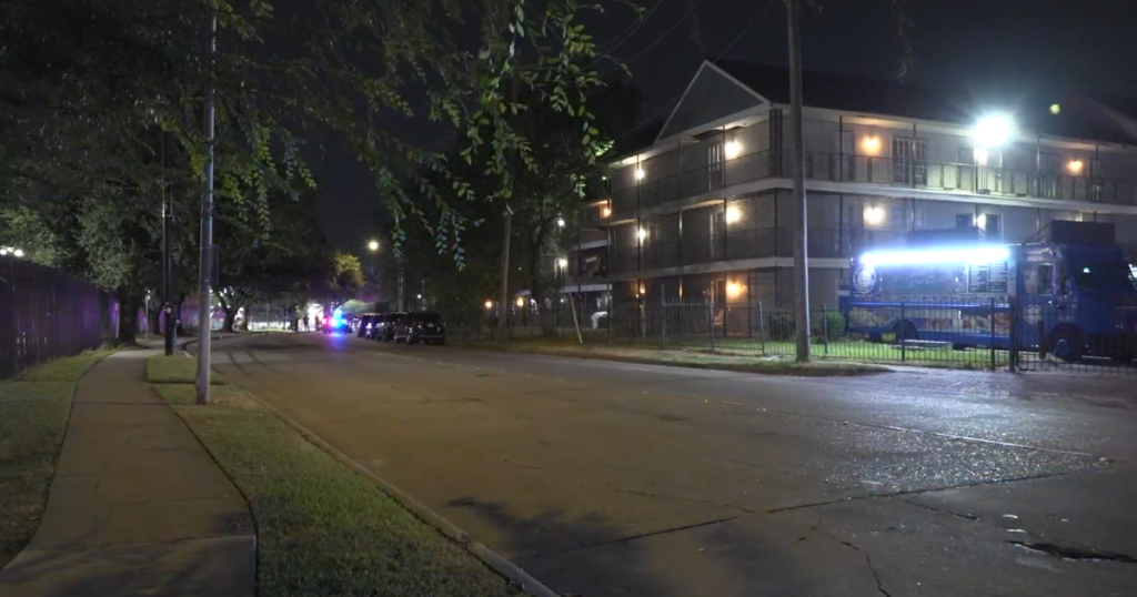 Man shot in Brays Oaks after confrontation with suspect
