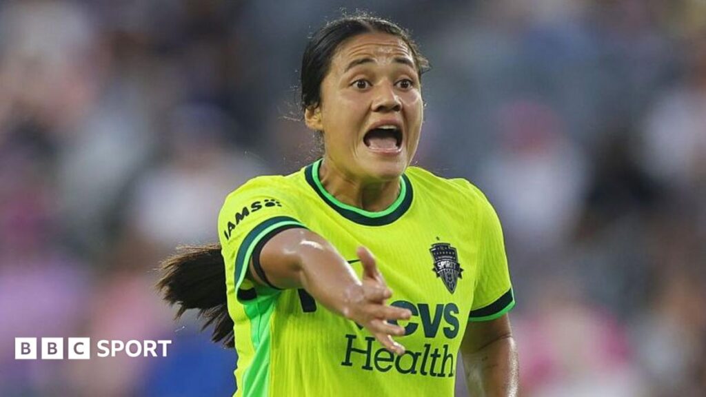 Manchester United closing in on Mexico’s Bernal deal