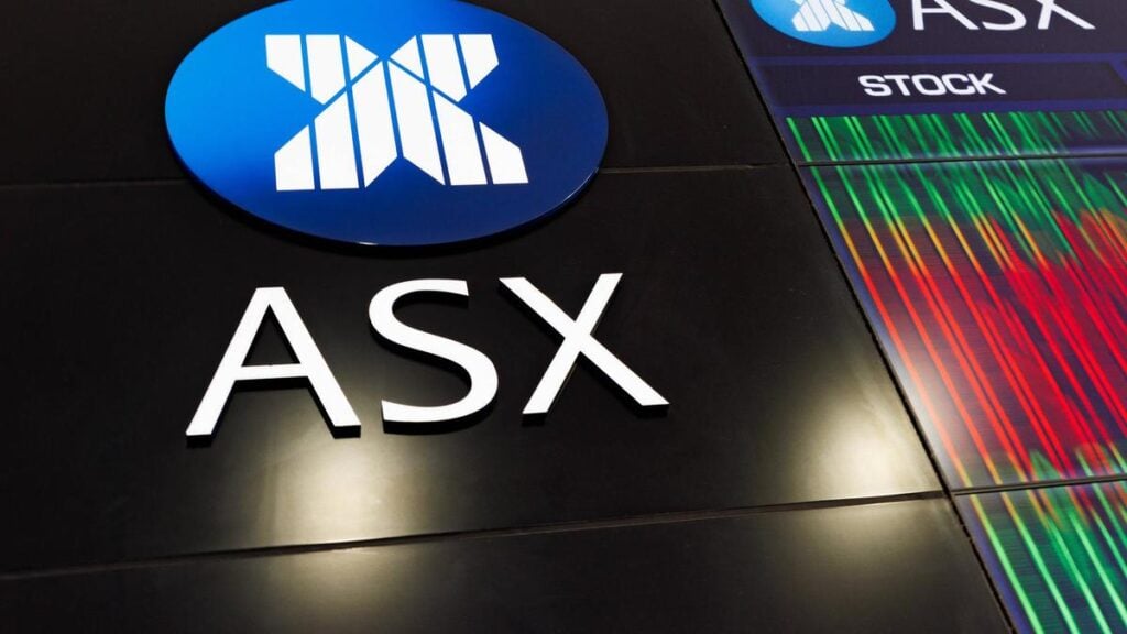 ASX 200 falls as oil surge fuels fears of higher interest rates
