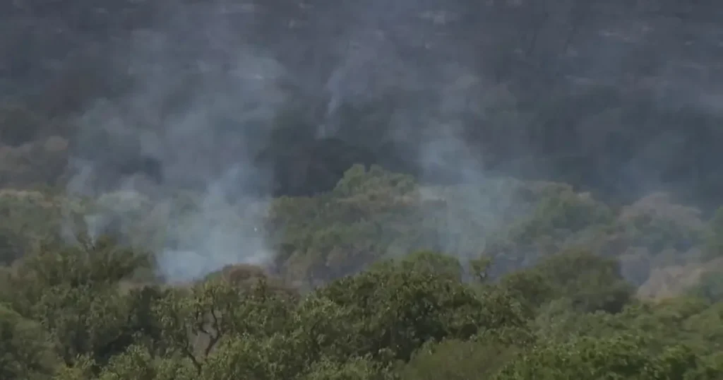 Firefighters tackle 1,000-acre Kurk blaze in San Saba County
