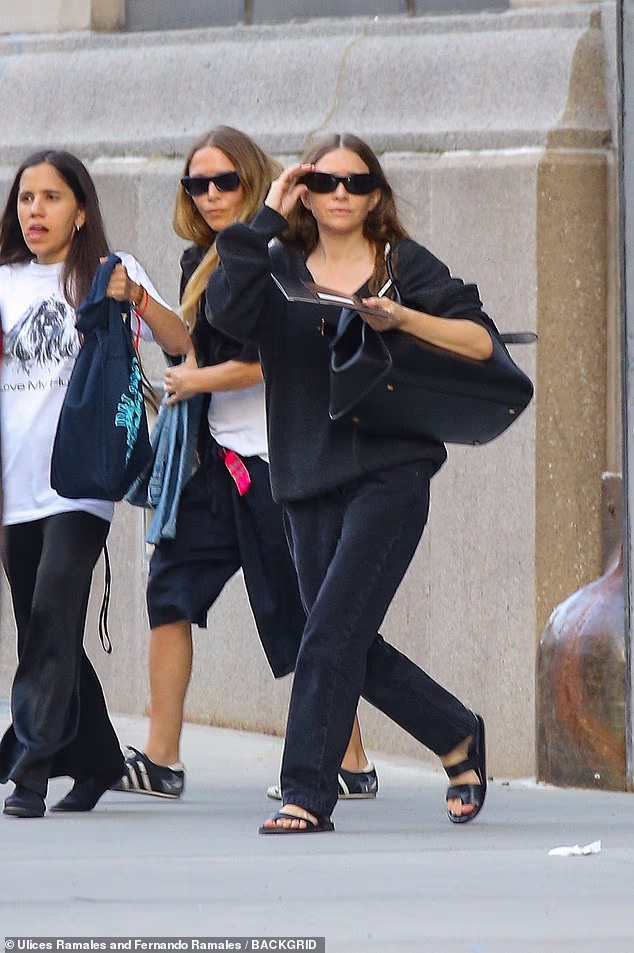 Olsen twins’ rare outing follows Full House relationship reveal