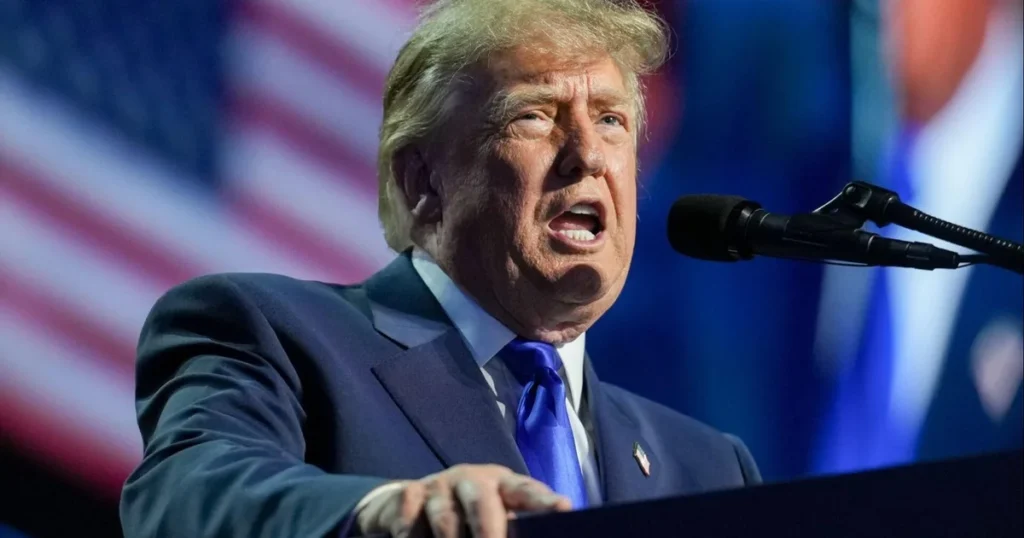 Trump’s midterm event pairs $5,000 pitch with Iran war talk