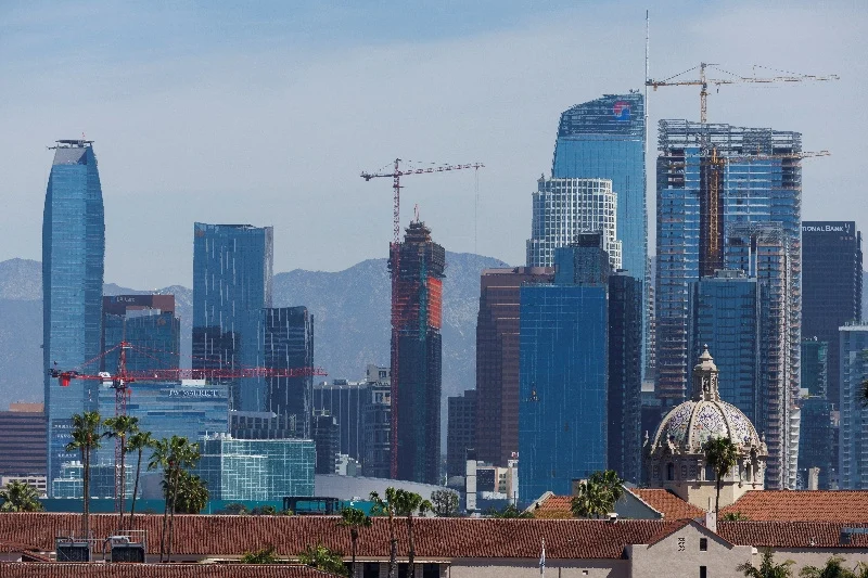 IMF sees world economy growing 3% in 2026 despite risks