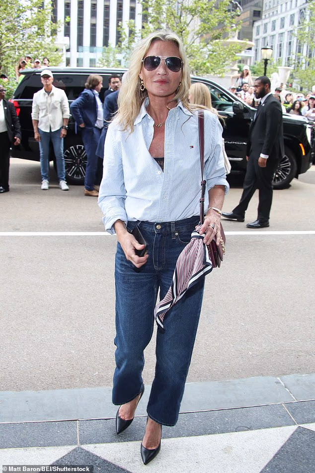 Kate Moss in relaxed Tommy look joins Gigi and Romeo at NYFW