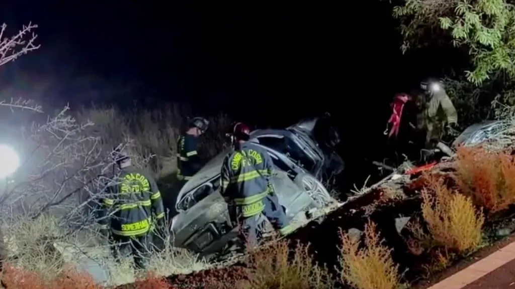 Two people die in overnight crash in Brentwood
