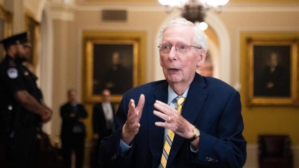 Mitch McConnell returns to Senate amid health concerns