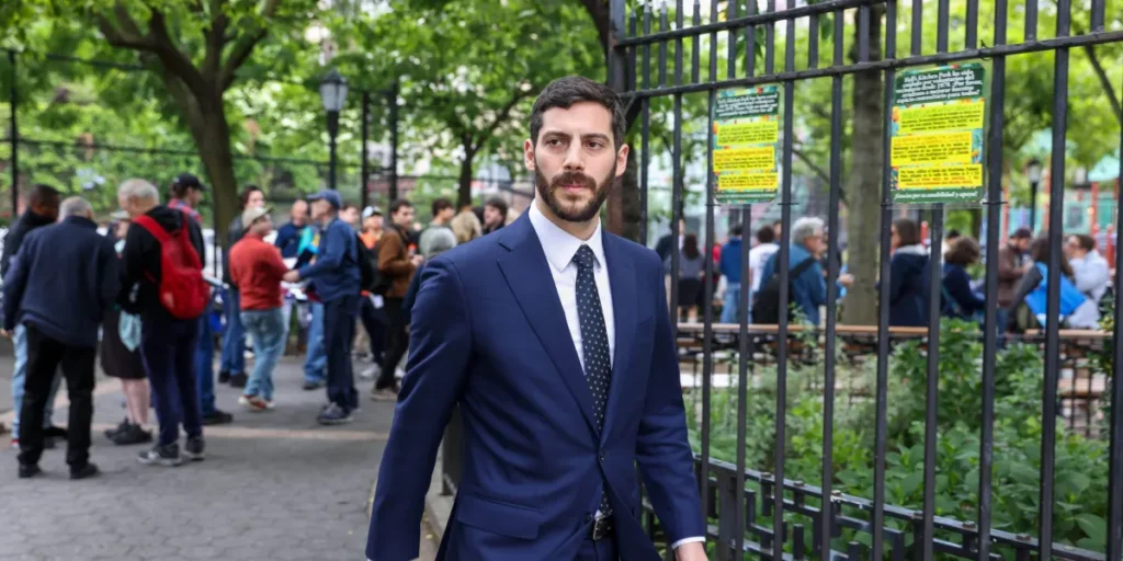 New York politician sees chance to give Americans a say over AI