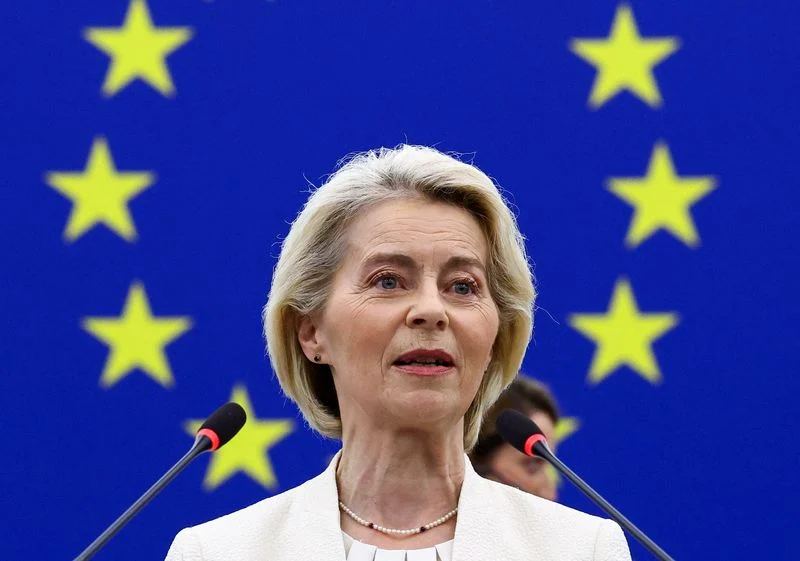 Von der Leyen urges AI restraint, plans meetings with top labs