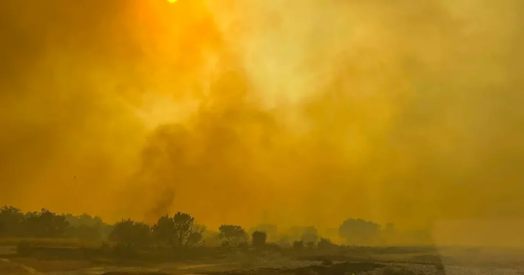 Firefighters tackle 8,700-acre Dry River blaze amid Texas fires