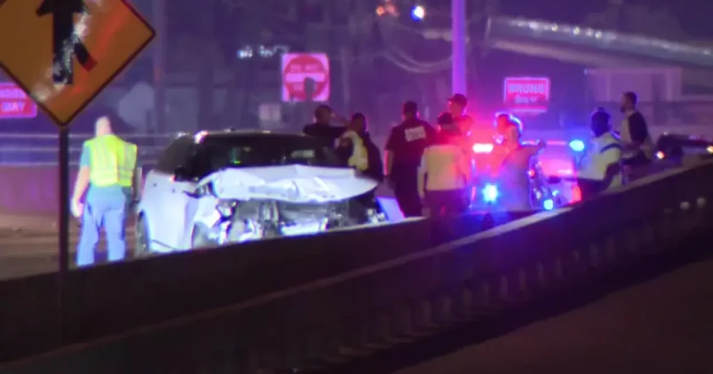 Driver killed after stopping to help others on Fort Worth road
