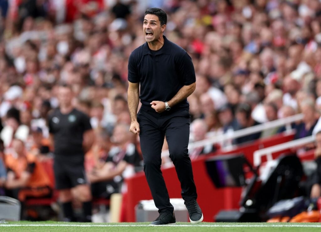 Arsenal star urged to win over Arteta after difficult start