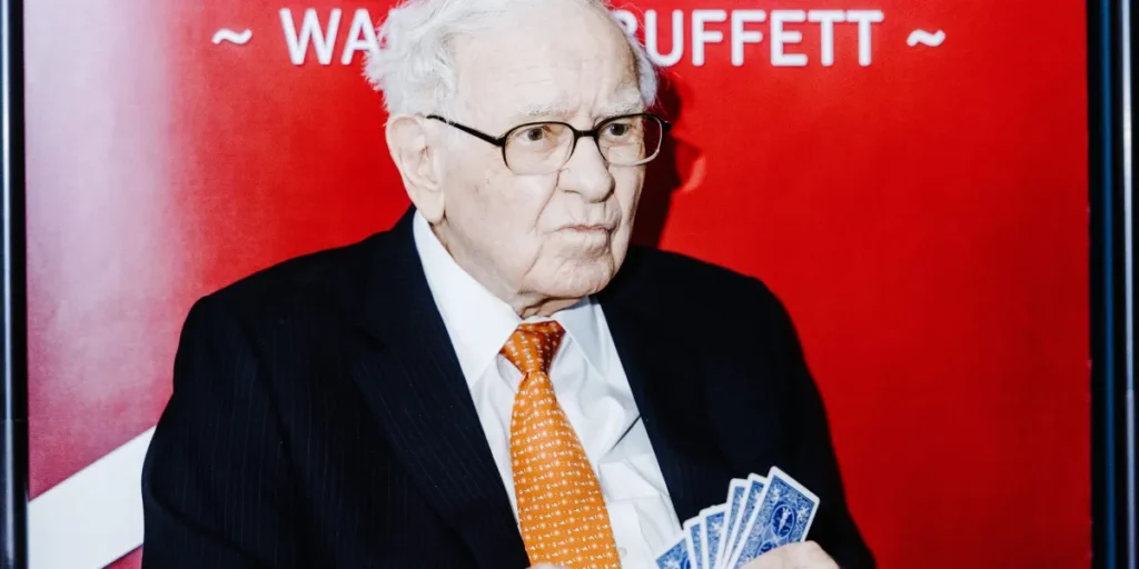 Warren Buffett leaves Berkshire chair, son Howard takes over