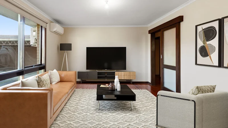 First-home buyer’s $190k offer contrasts with $492k unit sale