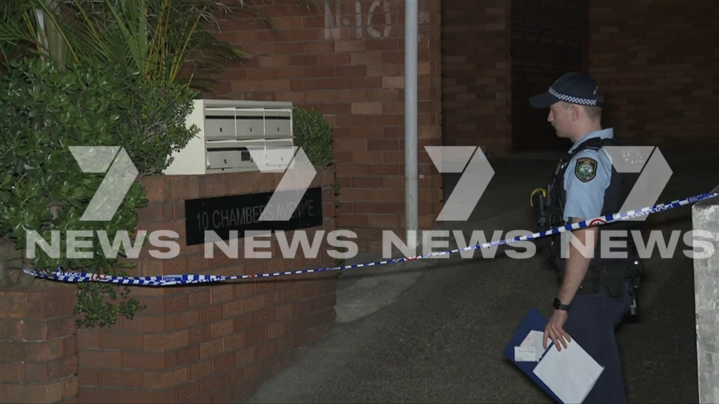 Elderly woman dies after Bondi flat stabbing as man arrested