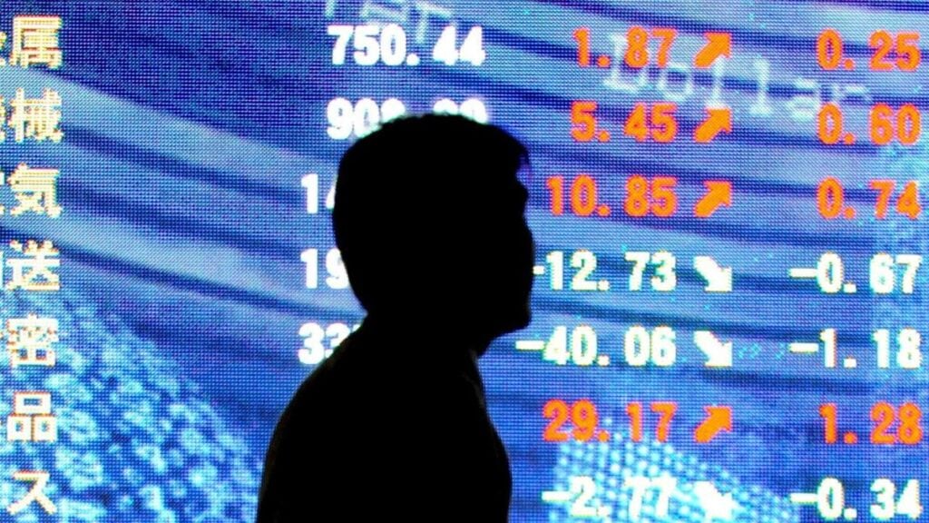 Asian markets gain as technology stocks rise and oil prices slip