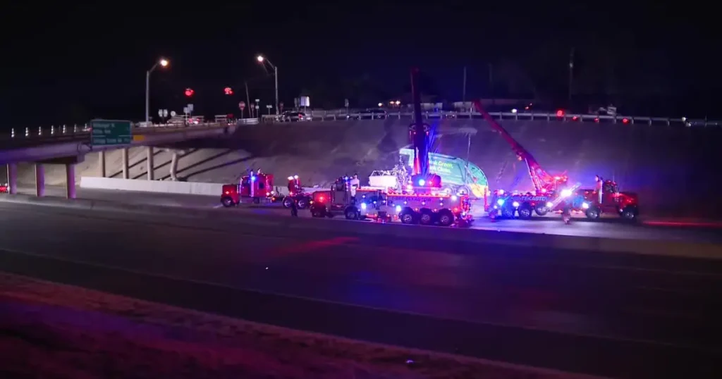 US 287 closed in Fort Worth after fatal dump truck crash