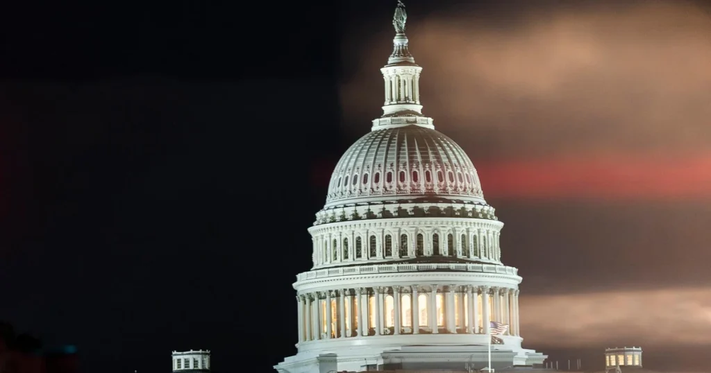 Democrats gain ground in 15 US House contests, report says