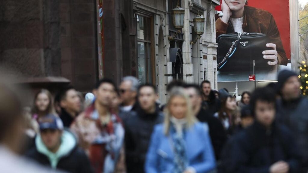 Survey finds US consumer confidence at lowest level in 12 years