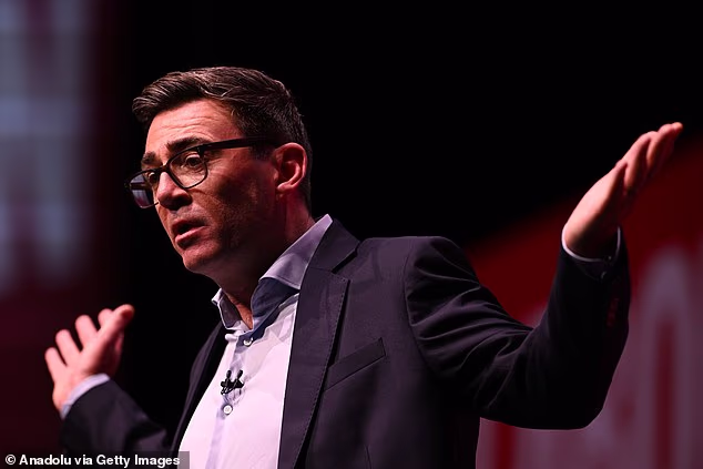 Labour frees first prisoners under 10-wave release plan