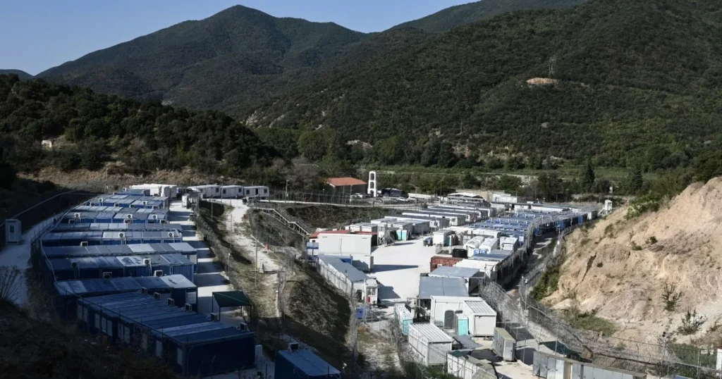 Greece urges EU to halt asylum claims during migration surges