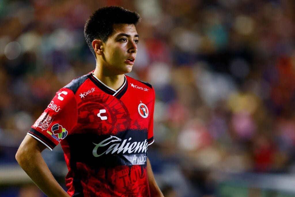 Liverpool dealt blow in £40m move for midfield prospect
