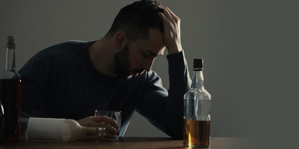 Alcohol problems raise recidivism risk in socially adept men