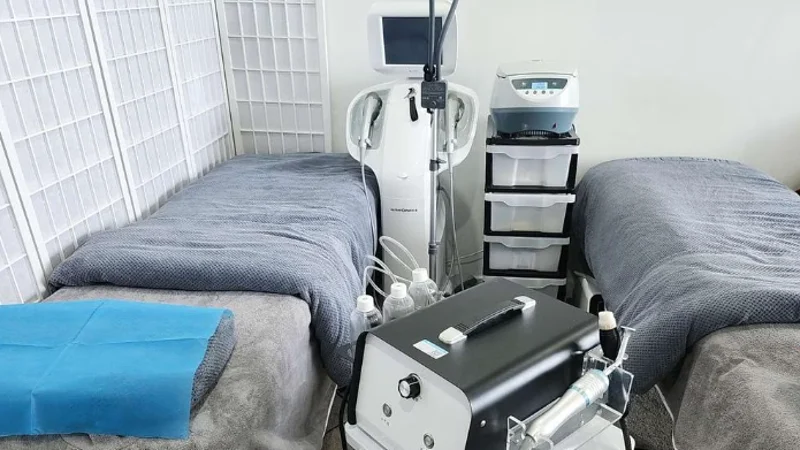 Health alert over unlicensed cosmetic treatments in Sydney homes