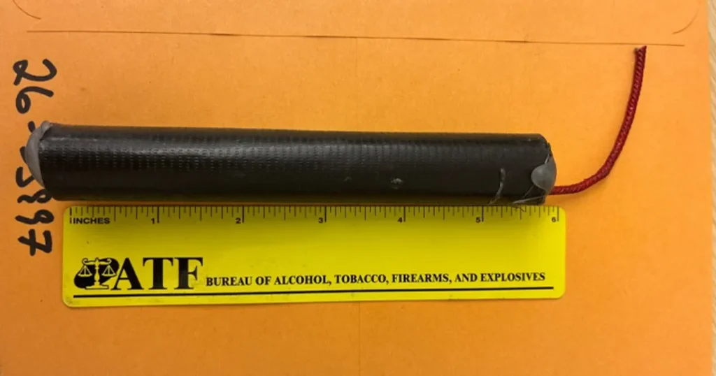 Bomb discovered in stolen car after US shoplifting arrest