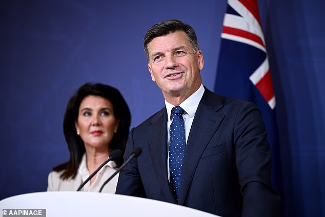 Taylor’s office denies deleting Coalition clashes from transcript