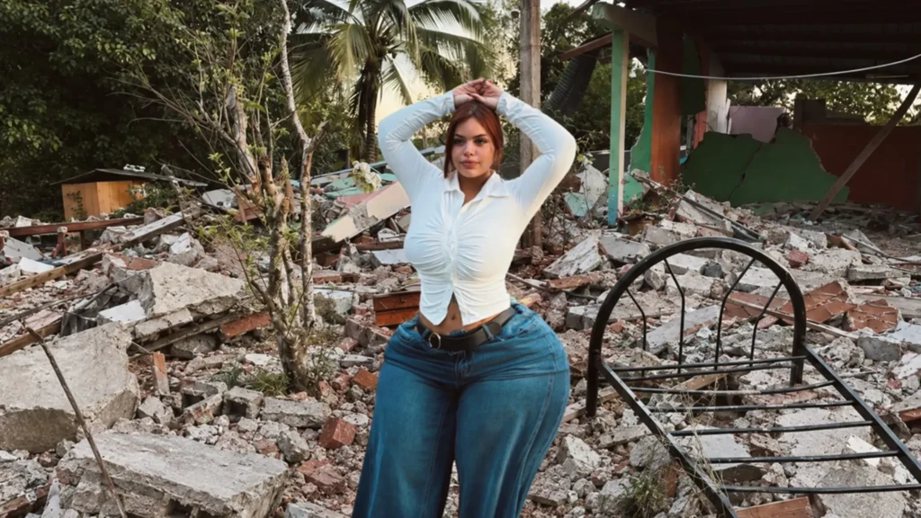 Gracie Bon criticised for posing amid Panama quake damage