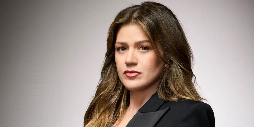 Kelly Clarkson’s $15k bird row costs Brooklyn shop its customers