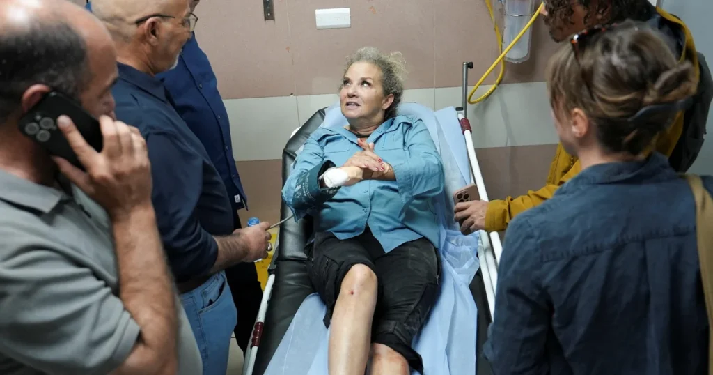 US reporter, Palestinians hurt in clashes with Israeli settlers