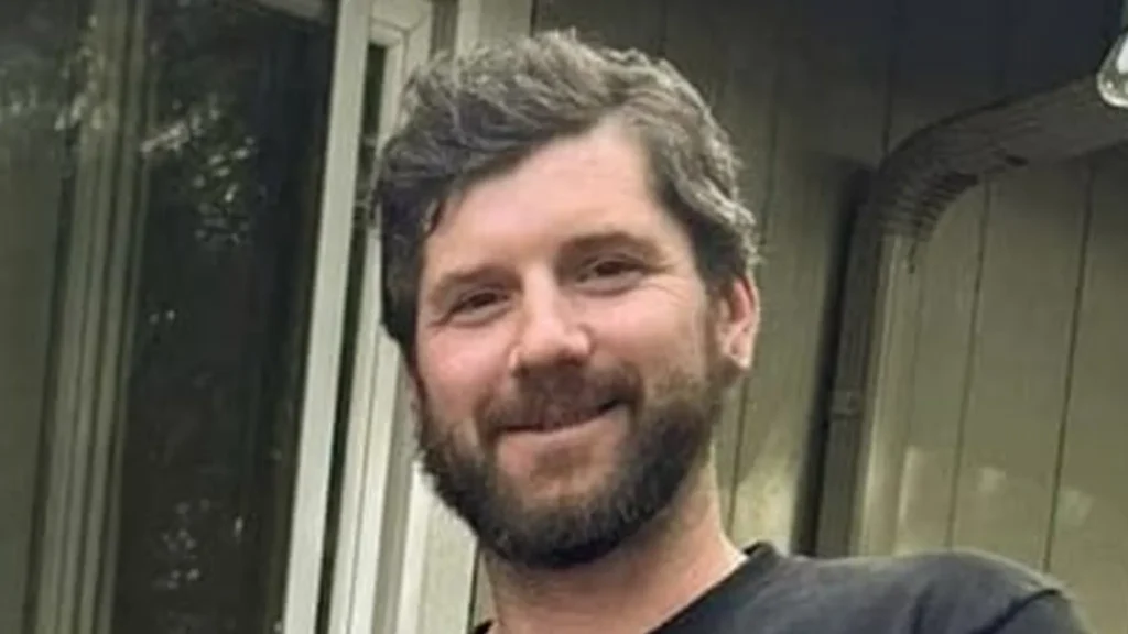 GoFundMe launched for man who killed Oregon school shooter
