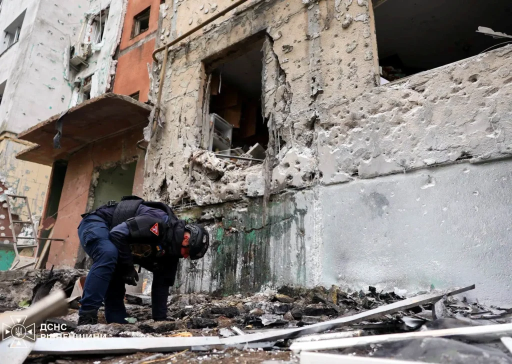 Russian strikes in Ukraine kill eight, leave a million without power