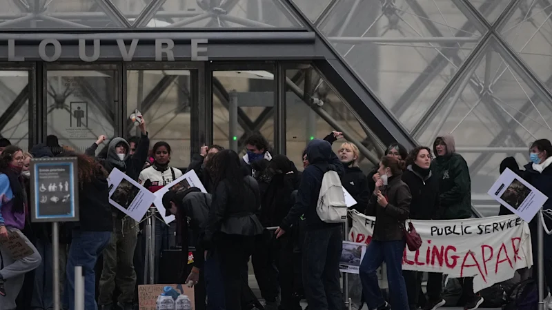 Students block Louvre as France introduces local curfews