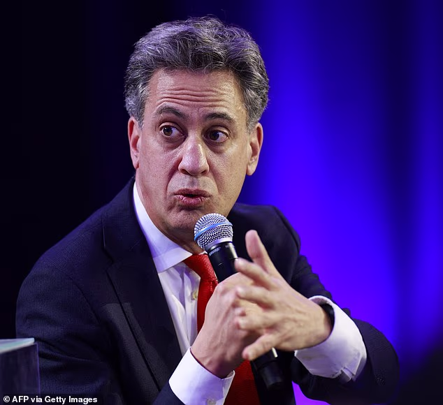 Labour backs gas site as Miliband ally opposes larger oilfield