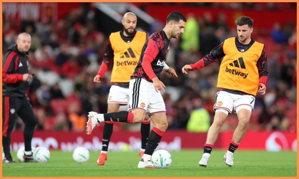 Former club consider bringing Manchester United star back