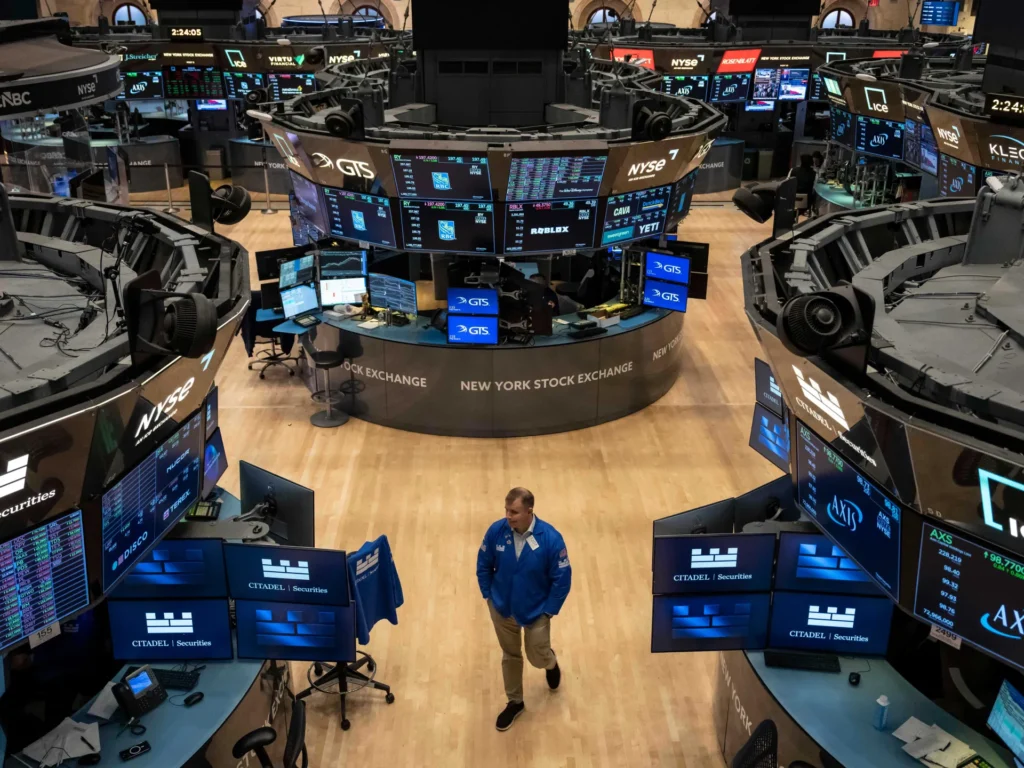 US tech shares fall as investors question AI spending