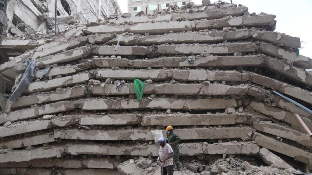 Fears for occupants after Kenyan building collapse