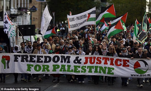 How Ireland’s famous welcome became tainted by anti-Semitism