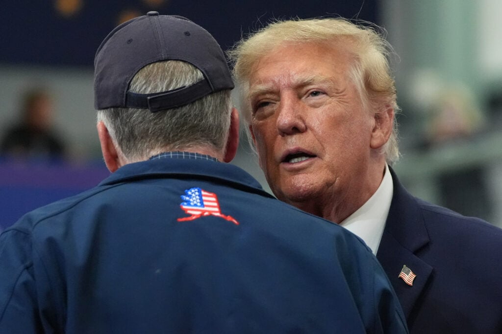 Trump widens bid for election control to Alaska