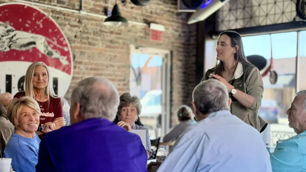 Arkansas gives Democrats hope of midterm gains