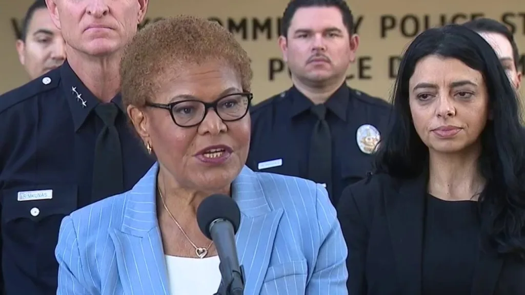 Los Angeles officials examine latest crime figures